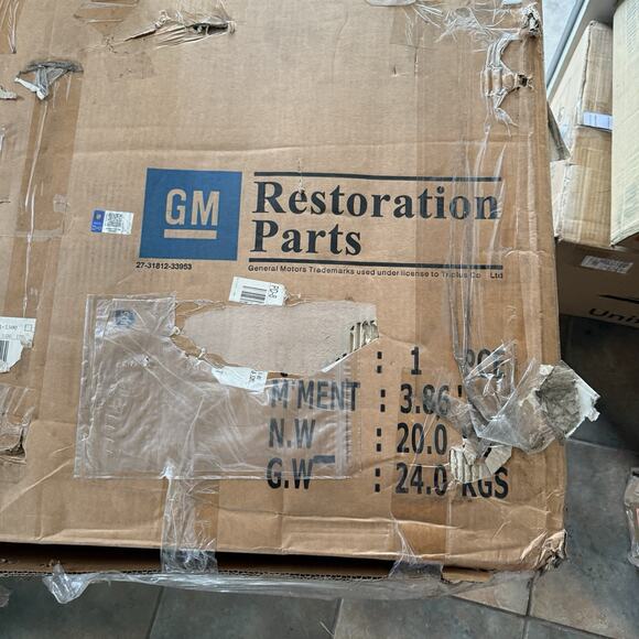 United Pacific 1967-1972 GMC Fleetside Truck Tailgate With GMC Script 110847 - Picture 3 of 15